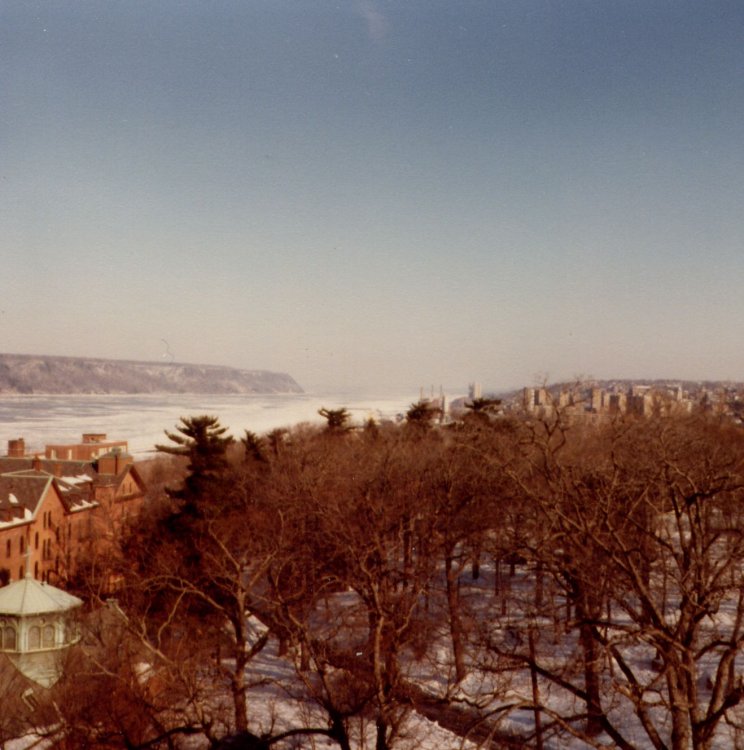 1982January-HudsonRiverAtRiverdaleNYC-1.jpg