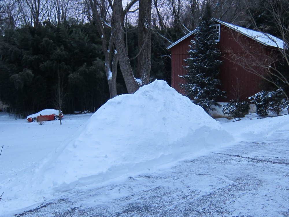Snowpile-Jan-4-18.jpg