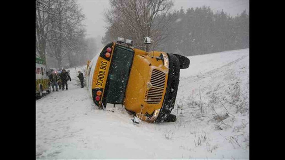 bus crash.jpg