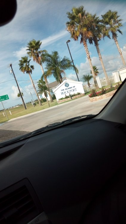 Rockport Harbor welcome sign.jpg