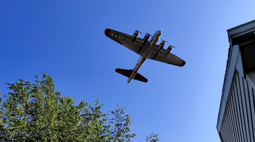 B-17.jpg