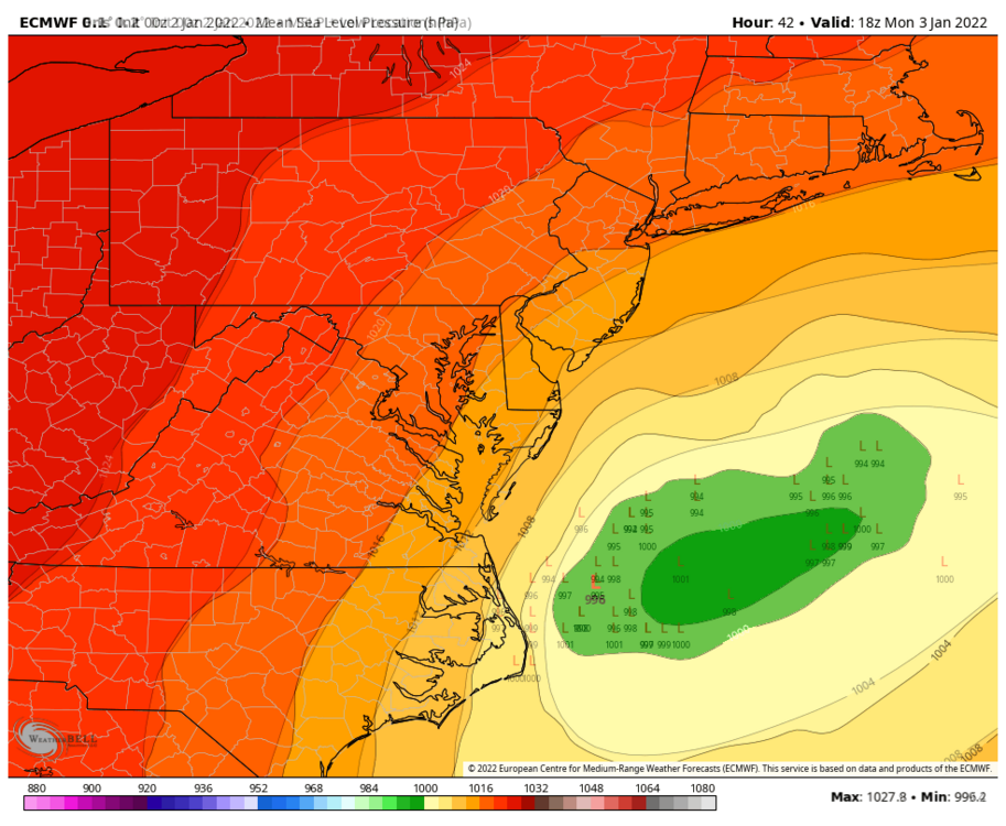 ecmwf-ensemble-avg-ma-mslp_with_low_locs-1232800.thumb.png.237fa6248302267a35e58d310a67d633.png