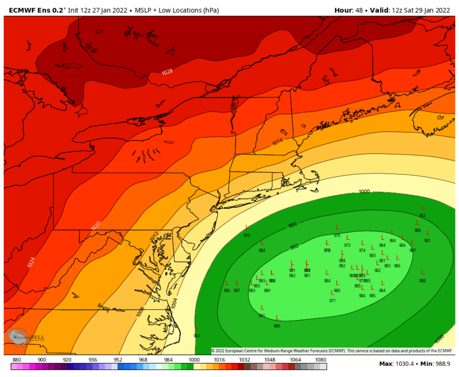 ecmwf-ensemble-avg-ne-mslp_with_low_locs-3457600.png