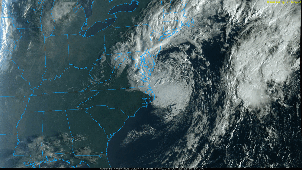 COD-GOES-East-regional-eastcoast.truecolor.20221005.121617-over=map-bars-truecolor-10052022.gif