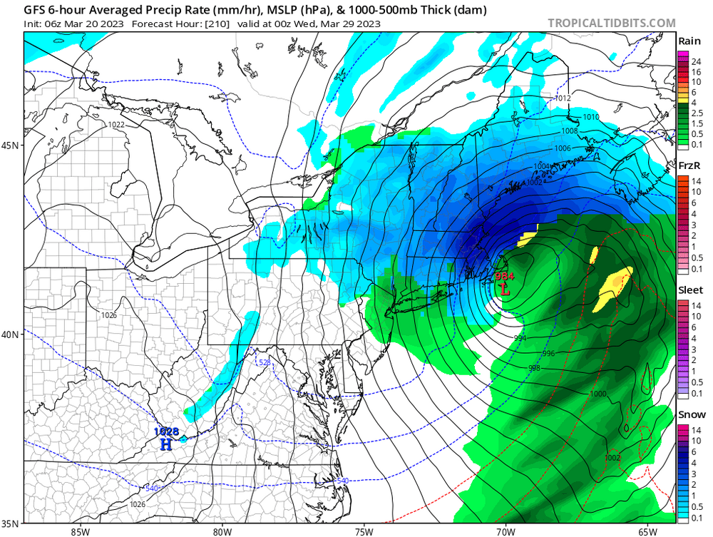 gfs_mslp_pcpn_frzn_neus_35.png