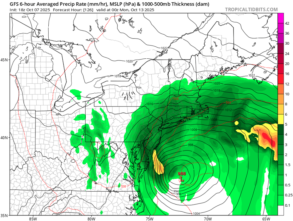 gfs_mslp_pcpn_neus_21.png